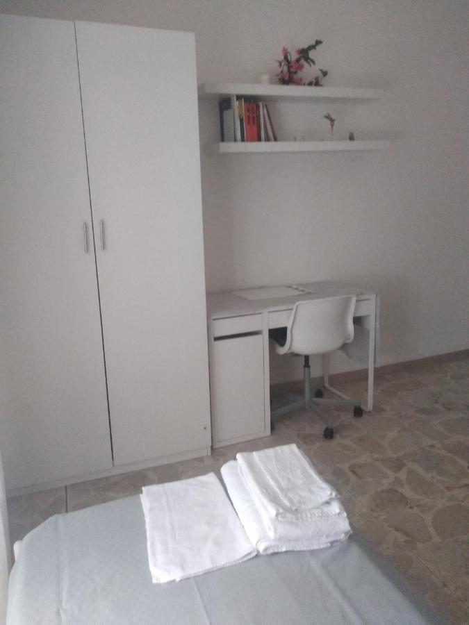 Home Di F เนเปิลส์ ภายนอก รูปภาพ
